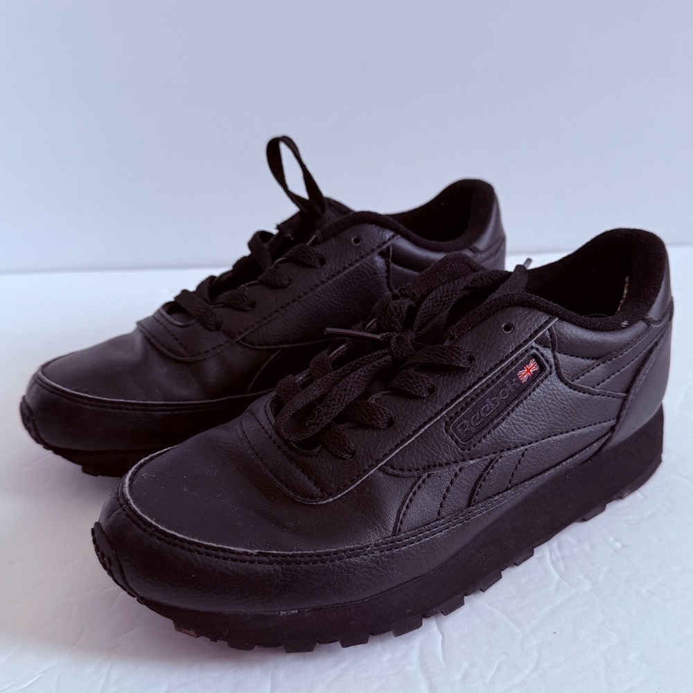 Reebok Black Athletic Sneakers with Cushioned Sole